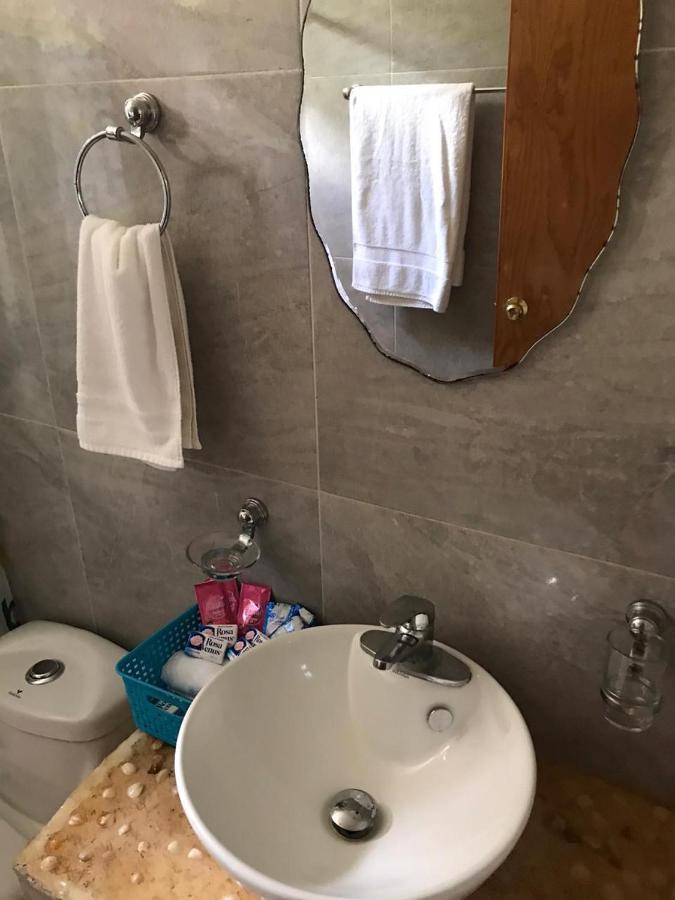 Aldea Isla Sagrada Lodge *